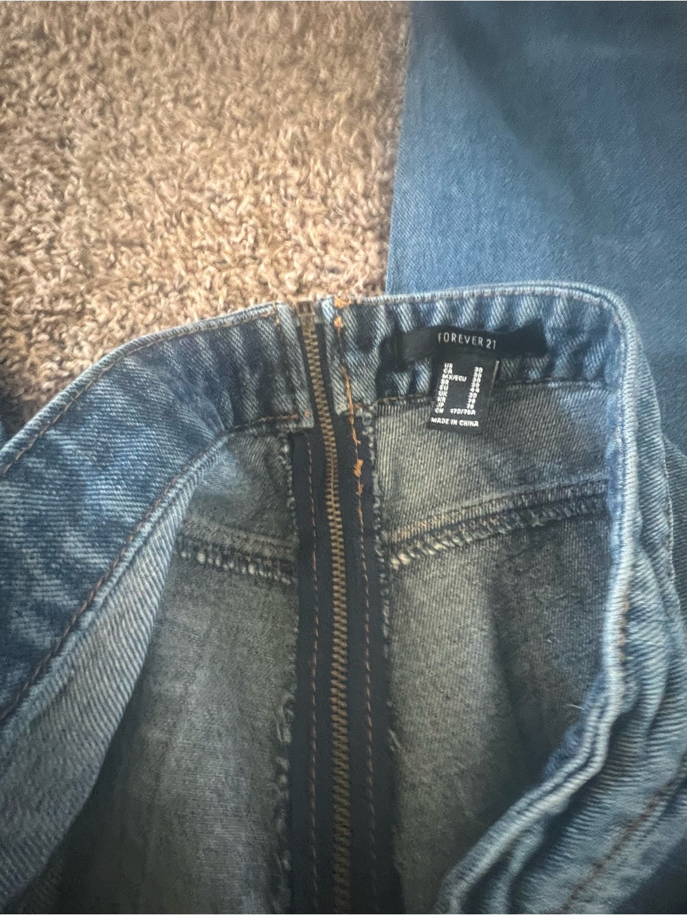 Forever 21 Men's Dark Blue Skinny Jeans with Front Zip